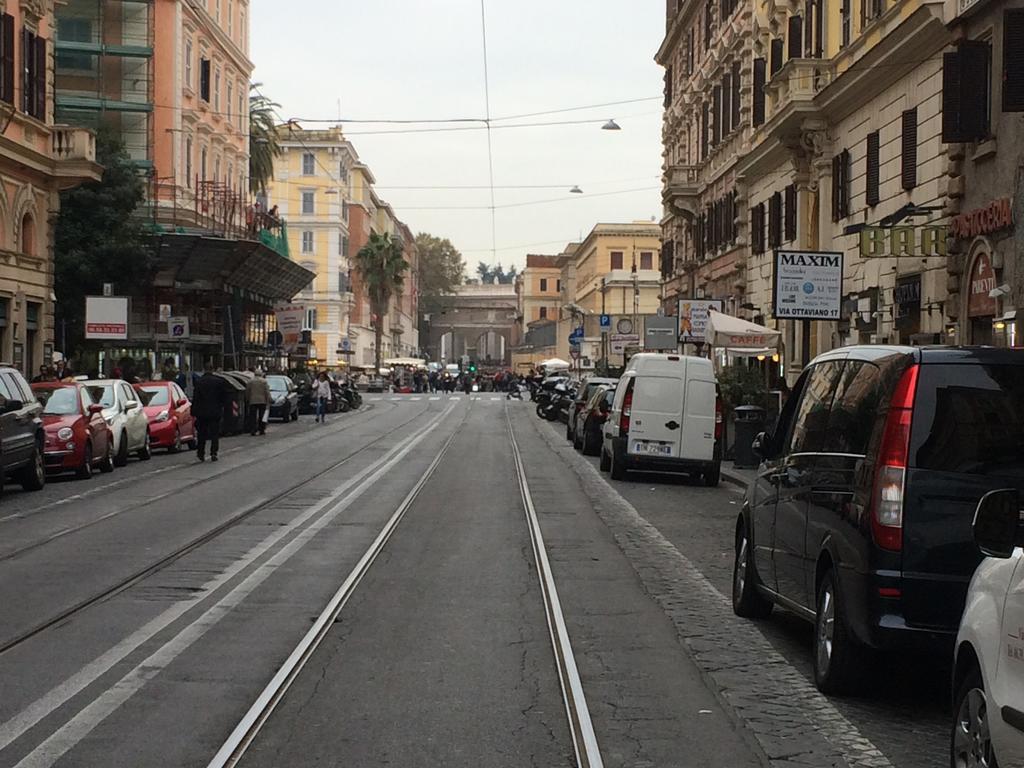 I Prati Di Roma Suites Bagian luar foto